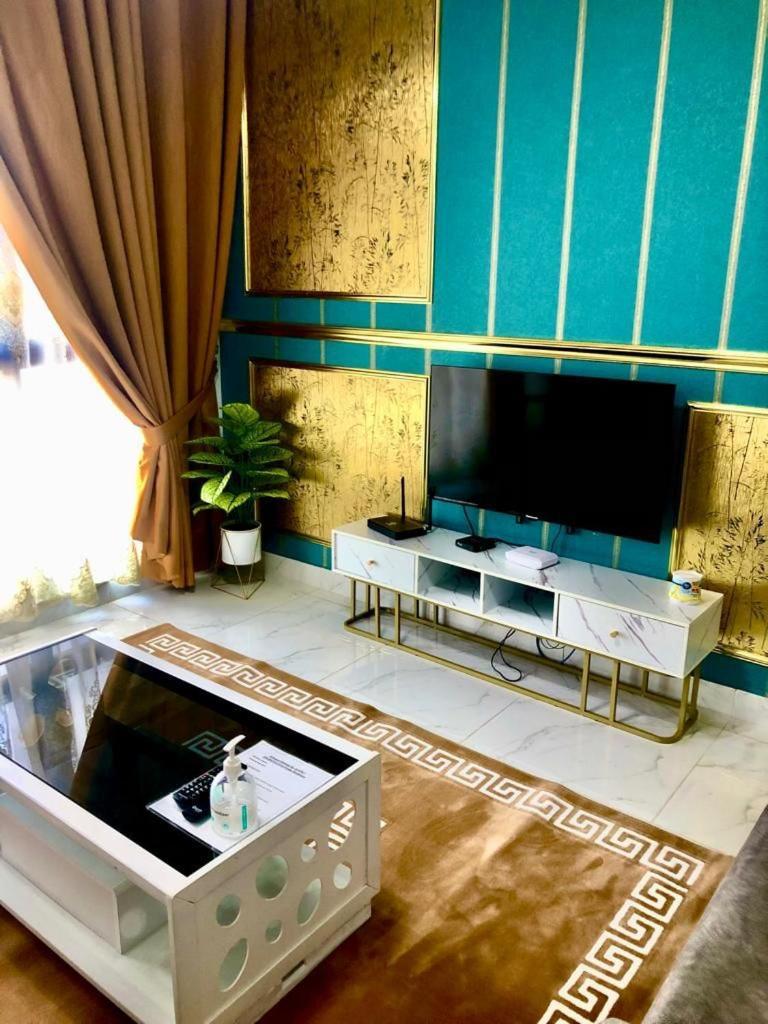AAIRA Troika Residence,Kota Bharu Bagian luar foto