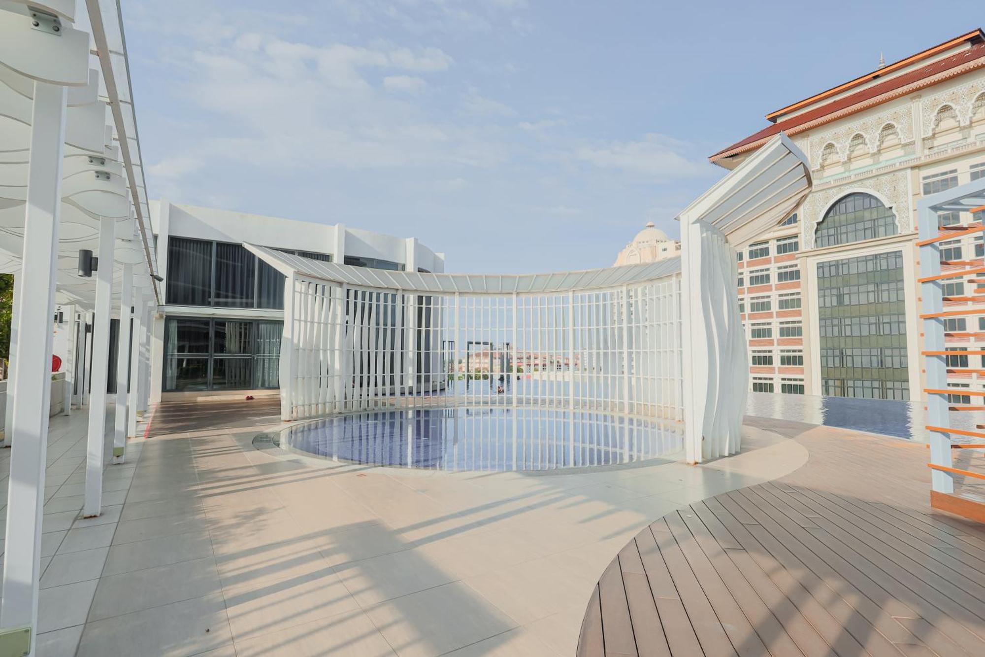 AAIRA Troika Residence,Kota Bharu Bagian luar foto